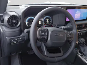 Toyota Land Cruiser 2.8 D 48V Invincible