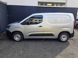 Peugeot Partner Kaw. 650 Standard 1.2 PureTech 110 Premium S/S