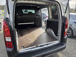Peugeot Partner Kaw. 650 Standard 1.2 PureTech 110 Premium S/S