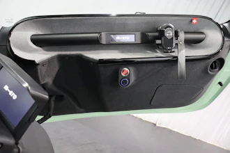 https://vehicle.imgix.net/4223275/0f729f76-46cb-4180-833e-9f7bf5ab16c9.JPG