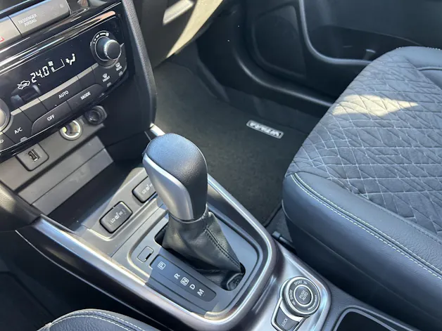 Suzuki Vitara 1.4 T Sakura Top Hybrid 4x4