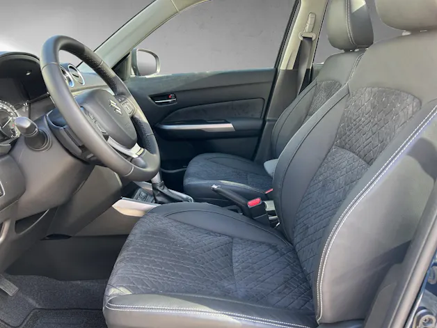 Suzuki Vitara 1.4 T Sakura Top Hybrid 4x4