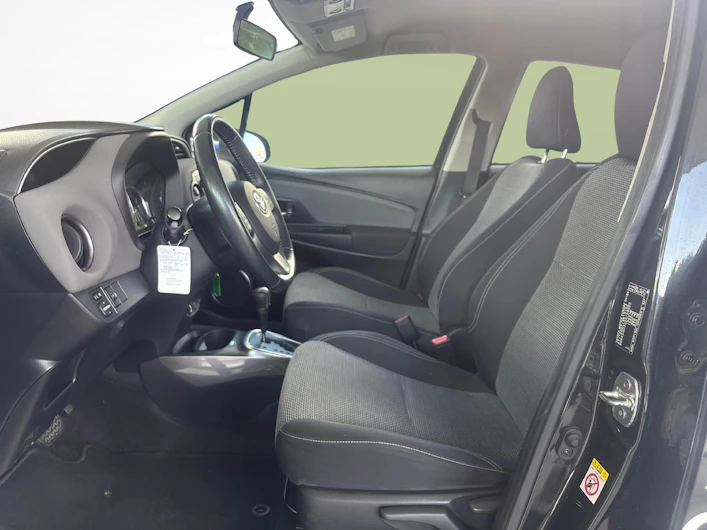 Fahrzeugbild TOYOTA YARIS