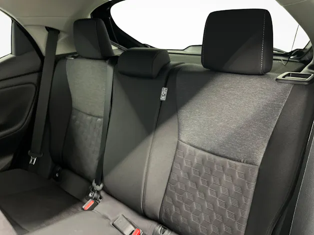 Toyota Yaris 1.5 VVT-i HSD Trend