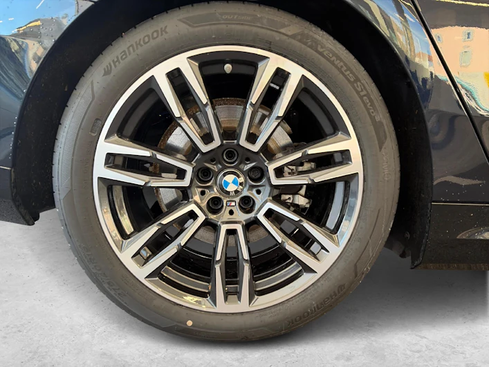 immagine del veicolo BMW 5 SERIES