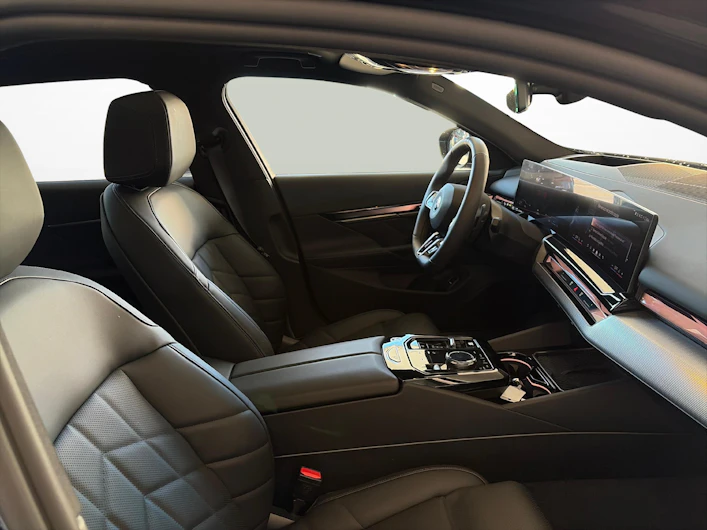 immagine del veicolo BMW 5 SERIES