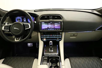 https://vehicle.imgix.net/4223450/1ea59210-cf83-44a1-addf-4cb506245a9c.JPG