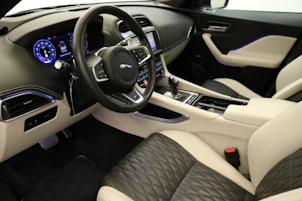 image du véhicule JAGUAR F-Pace 5.0 V8 SVR AWD