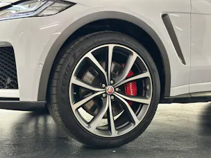 Jaguar F-Pace 5.0 V8 SVR AWD