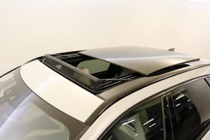 image du véhicule JAGUAR F-Pace 5.0 V8 SVR AWD