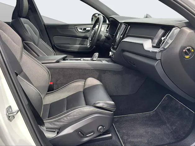 Volvo XC60 2.0 T6 TE R-Design eAWD