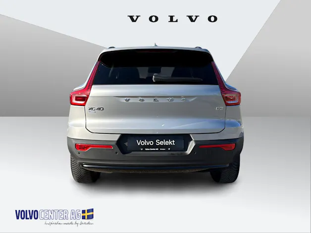 Volvo XC40 2.0 B3 MH Plus Dark