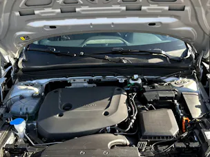 Volvo XC40 2.0 B3 MH Plus Dark