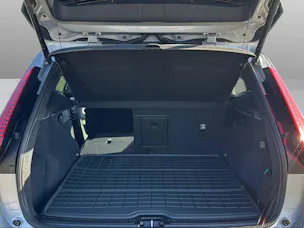 Volvo XC40 2.0 B3 MH Plus Dark