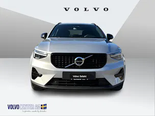 Volvo XC40 2.0 B3 MH Plus Dark