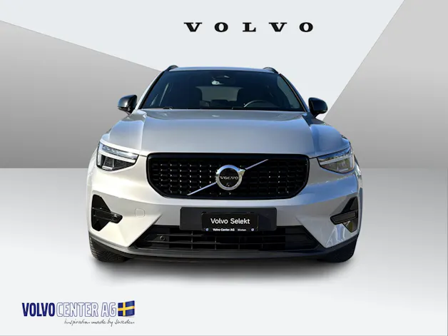 Volvo XC40 2.0 B3 MH Plus Dark