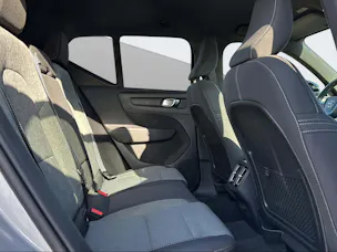 Volvo XC40 2.0 B3 MH Plus Dark