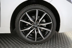 Fahrzeugbild TOYOTA Corolla Touring Sports 2.0 HSD GR Sport