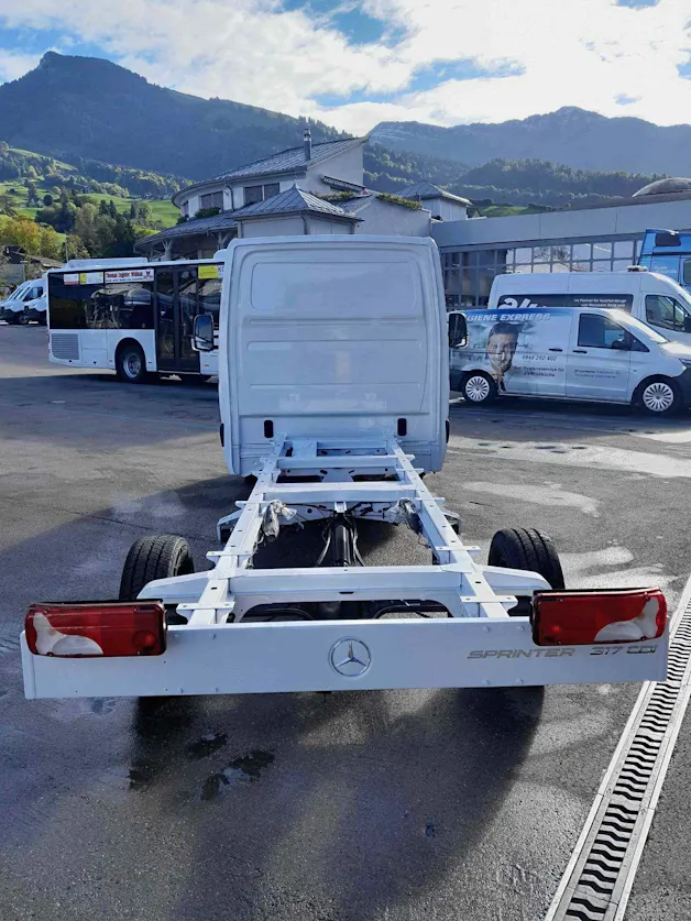 Mercedes-Benz Sprinter 317 Kab.-Ch. 4325 L 2.0 CDI 170 Pro