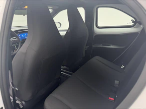 https://vehicle.imgix.net/4223615/8c20c867-c481-4130-a2a5-ff18fb64db3b.jpg