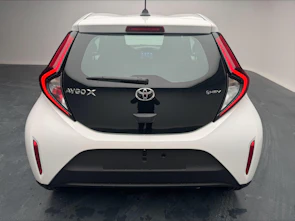 Fahrzeugbild TOYOTA Aygo X 1.5 VVT-i HSD Comfort