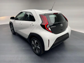 Fahrzeugbild TOYOTA Aygo X 1.5 VVT-i HSD Comfort