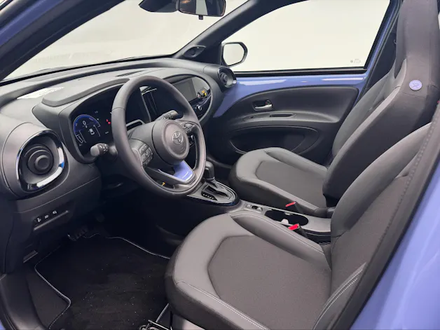 Toyota Aygo X 1.5 VVT-i HSD Style