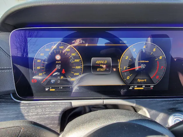 Mercedes-Benz E 200 AMG Line 4matic Cabriolet