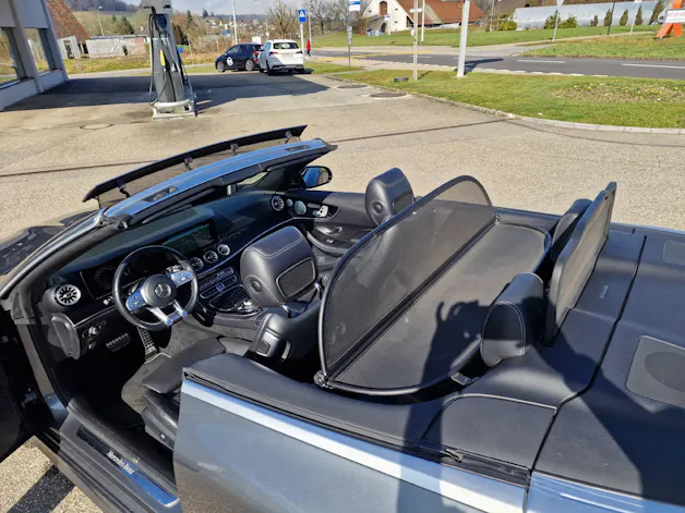 Mercedes-Benz E 200 AMG Line 4matic Cabriolet
