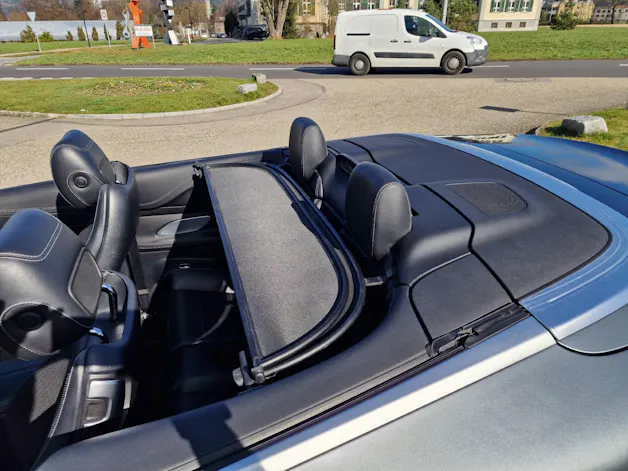 Mercedes-Benz E 200 AMG Line 4matic Cabriolet