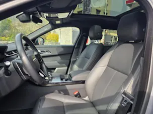 Land Rover RR Velar Dyn SE I6 MHEV
