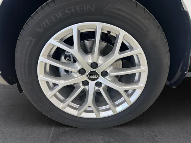 Audi Q3 SUV 110 kW TFSI S tronic