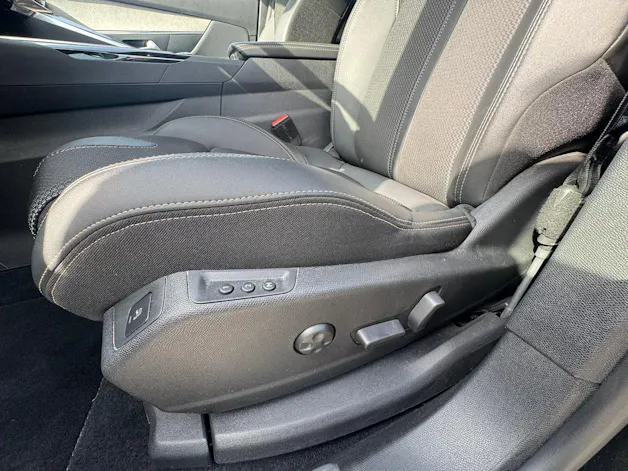Peugeot 3008 136 e-DSC6 Hybrid GT