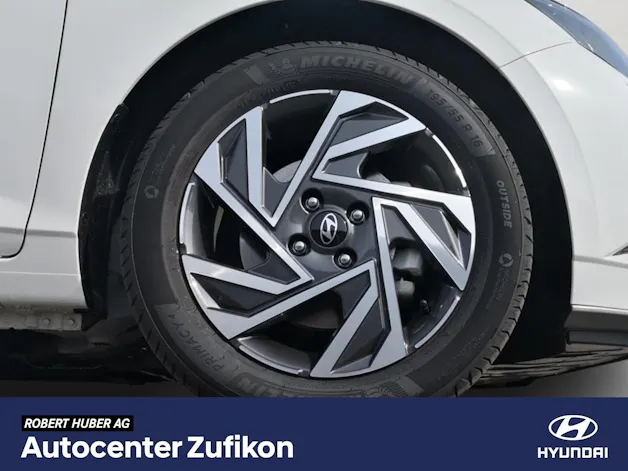 Hyundai i20 1.0 T-GDi Amplia DCT