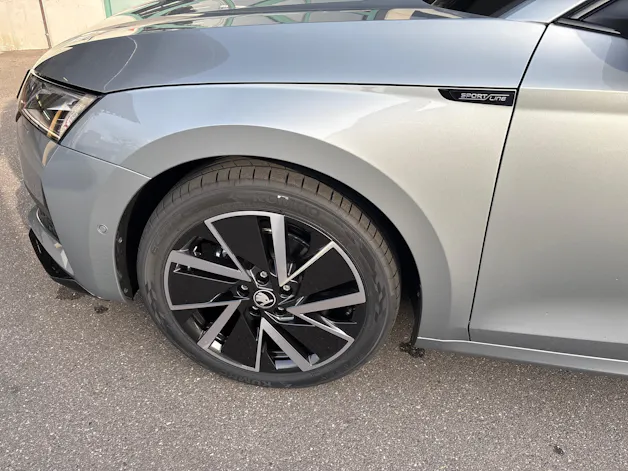 Škoda Octavia Combi 1.5 TSI mHEV DSG Dynamic