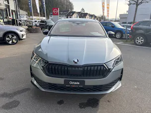 Škoda Octavia Combi 1.5 TSI mHEV DSG Dynamic