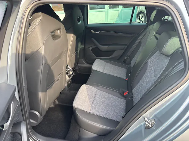 Škoda Octavia Combi 1.5 TSI mHEV DSG Dynamic