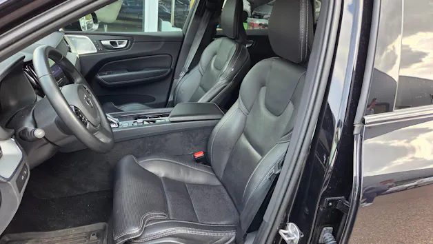 Volvo XC60 T8 eAWD PluginHybrid Black Edition Geartronic