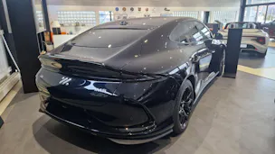 MG IM5 100 kWh Performance 19"