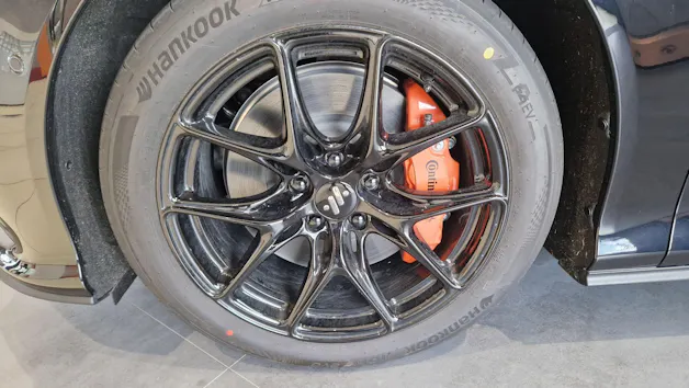MG IM5 100 kWh Performance 19"