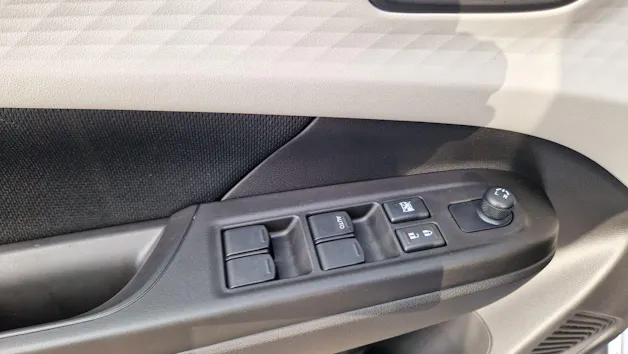 Suzuki Swift 1.2 Sakura Hybrid 4x4