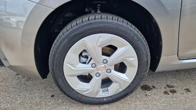 Suzuki Swift 1.2 Sakura Hybrid 4x4