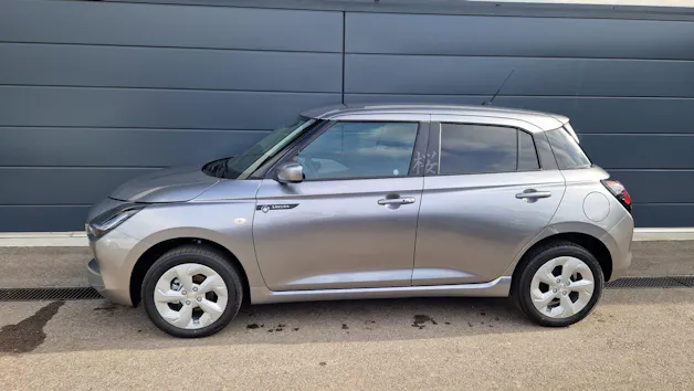 Suzuki Swift 1.2 Sakura Hybrid 4x4