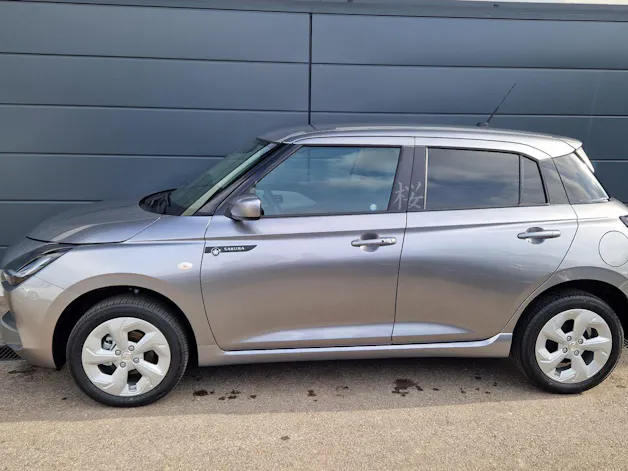 Suzuki Swift 1.2 Sakura Hybrid 4x4