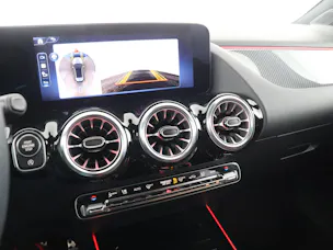 Mercedes-Benz GLA 220d 4M Swiss Star