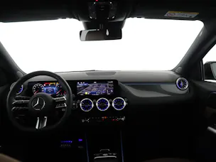 Mercedes-Benz GLA 220d 4M Swiss Star