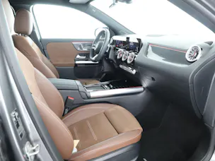 Mercedes-Benz GLA 220d 4M Swiss Star