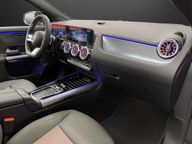 Mercedes-Benz EQA 350 4MATIC "Excellence Edition"