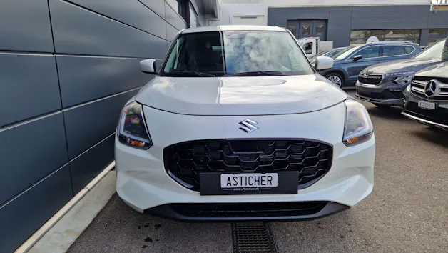 Suzuki Swift 1.2 Sakura Hybrid 4x4