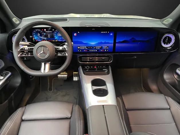 Mercedes-Benz GLB 350 4MATIC with EQ Technology